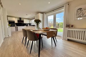 23' Kitchen/Dining Room- click for photo gallery